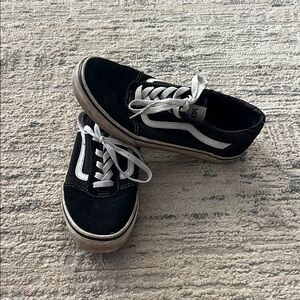 Black old school Vans